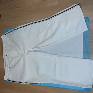 Talbots White Ankle Pants with Navy Side Stripes